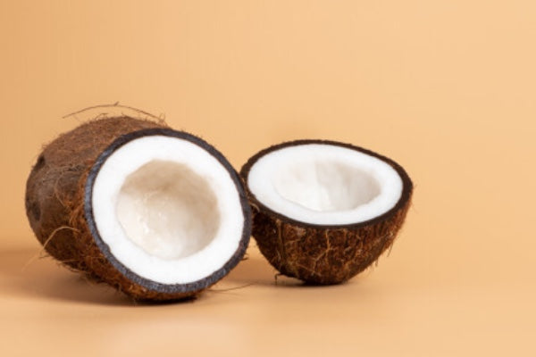COCONUT OIL - ALL-NATURAL BEAUTY STAPLE